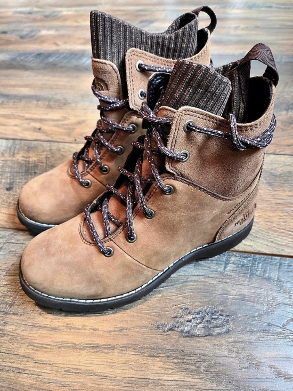 The North Face Ballard III Lace Waterproof Boots Brown Winter Size 5 NWOB